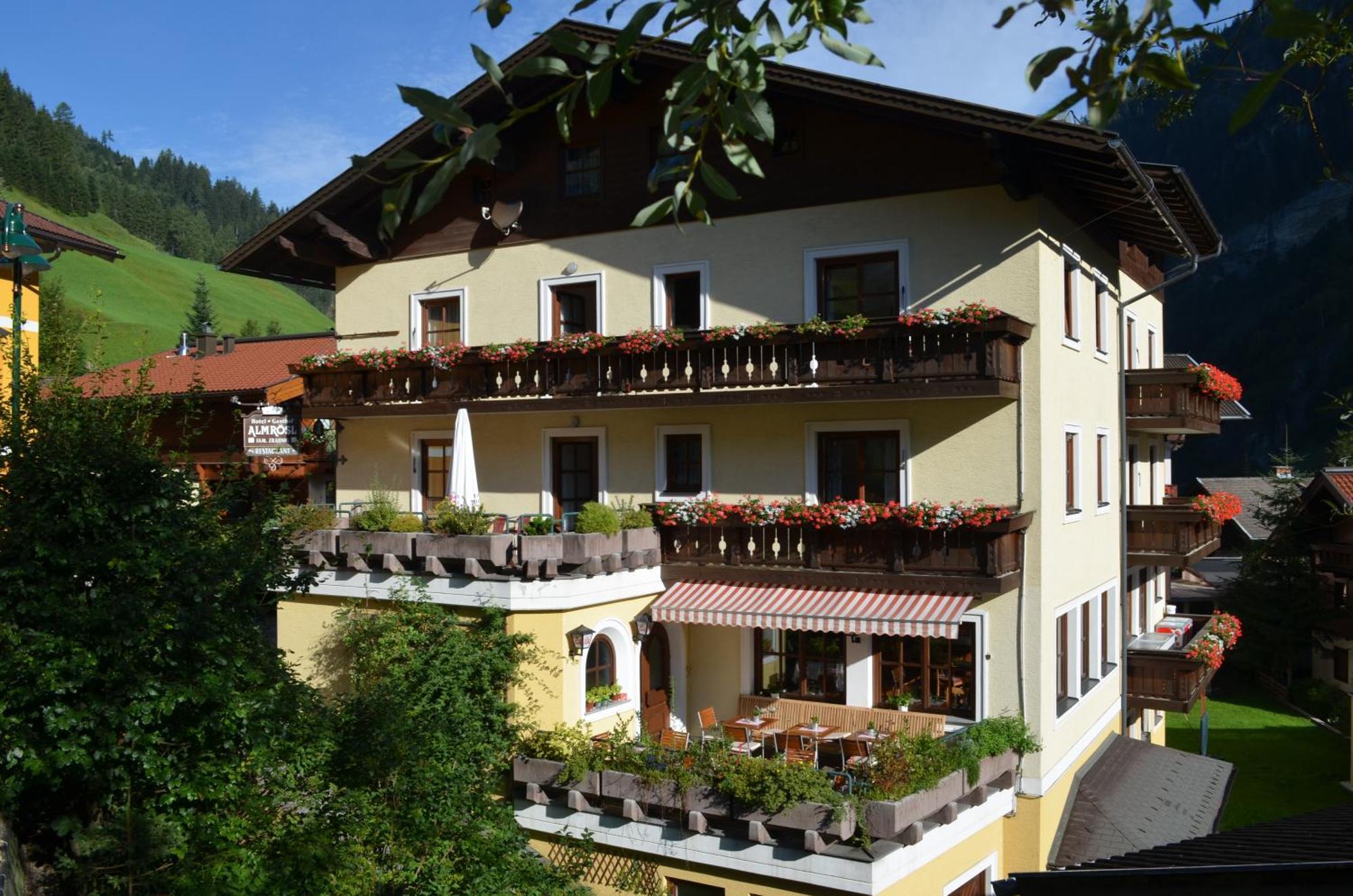 הוטשלאג Landhotel Almroesl Im Grossarltal חדר תמונה