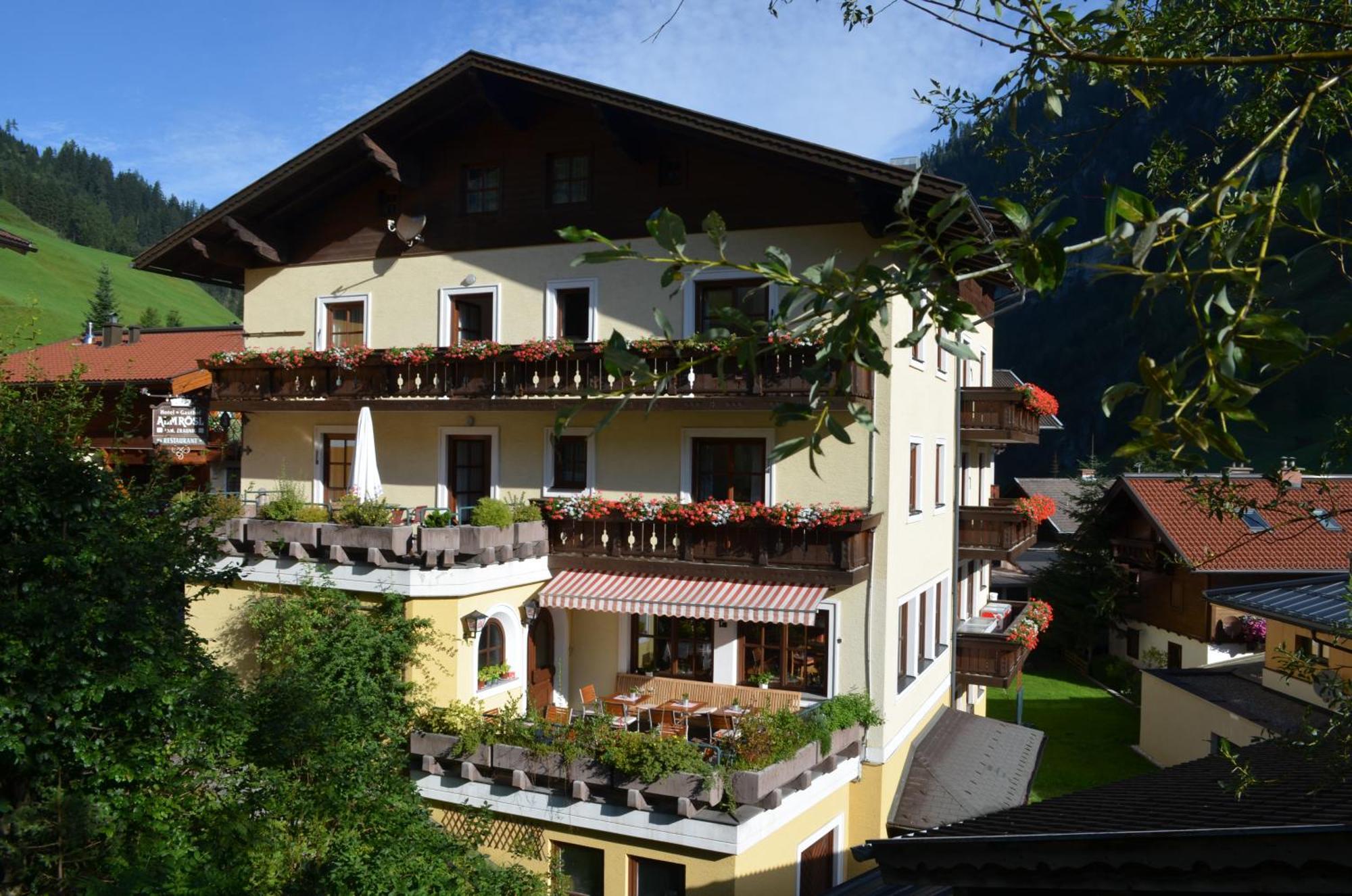 הוטשלאג Landhotel Almroesl Im Grossarltal מראה חיצוני תמונה
